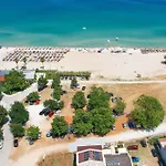 Brothers & Ξενοδοχείο με διαμερίσματα Σκάλα Ποταμιάς