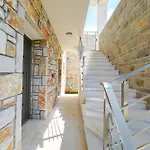 Ξενοδοχείο με διαμερίσματα Brothers & Σκάλα Ποταμιάς