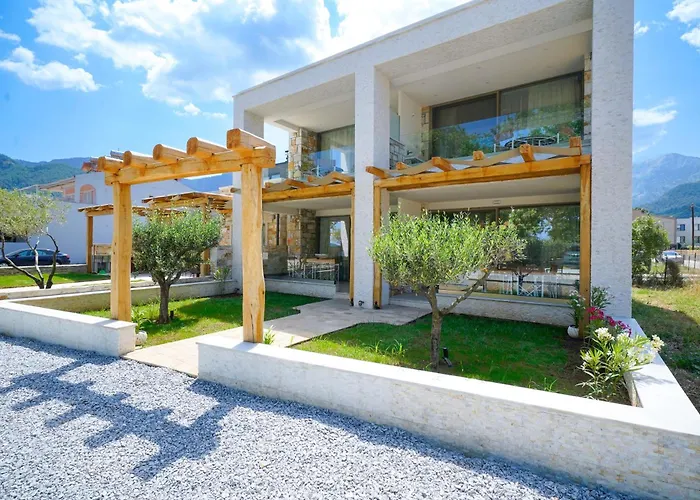 Brothers & Apartahotel